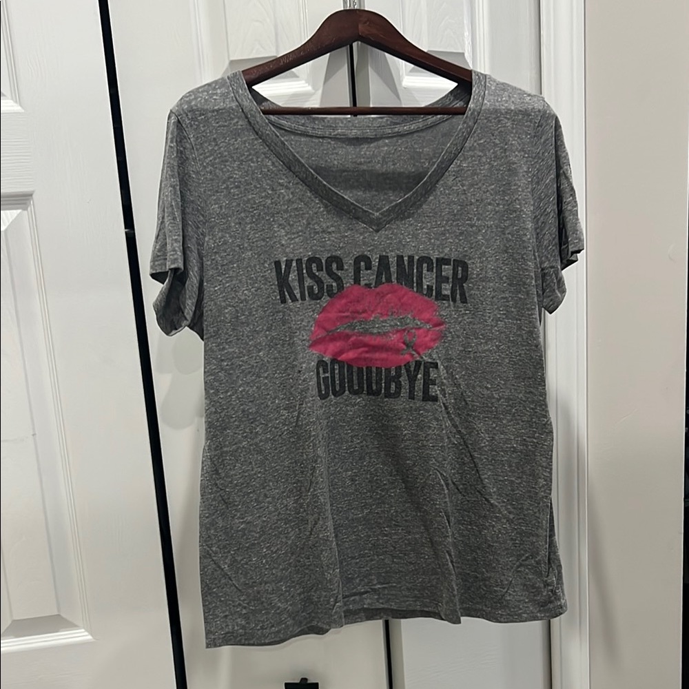 Gray V-Neck T-Shirt with Pink Lip Print